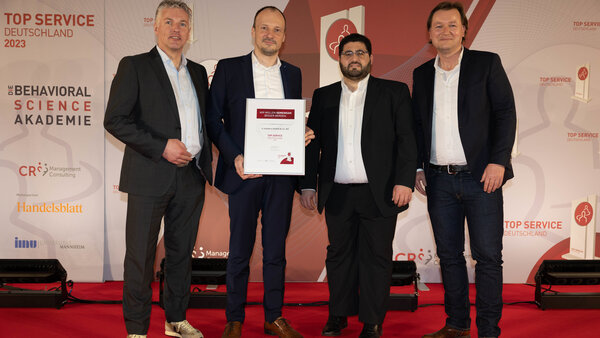 Auch 2023 gewinnt e-masters den TOP SERVICE Deutschland Preis Auch 2023 gewinnt e-masters den TOP SERVICE Deutschland Preis