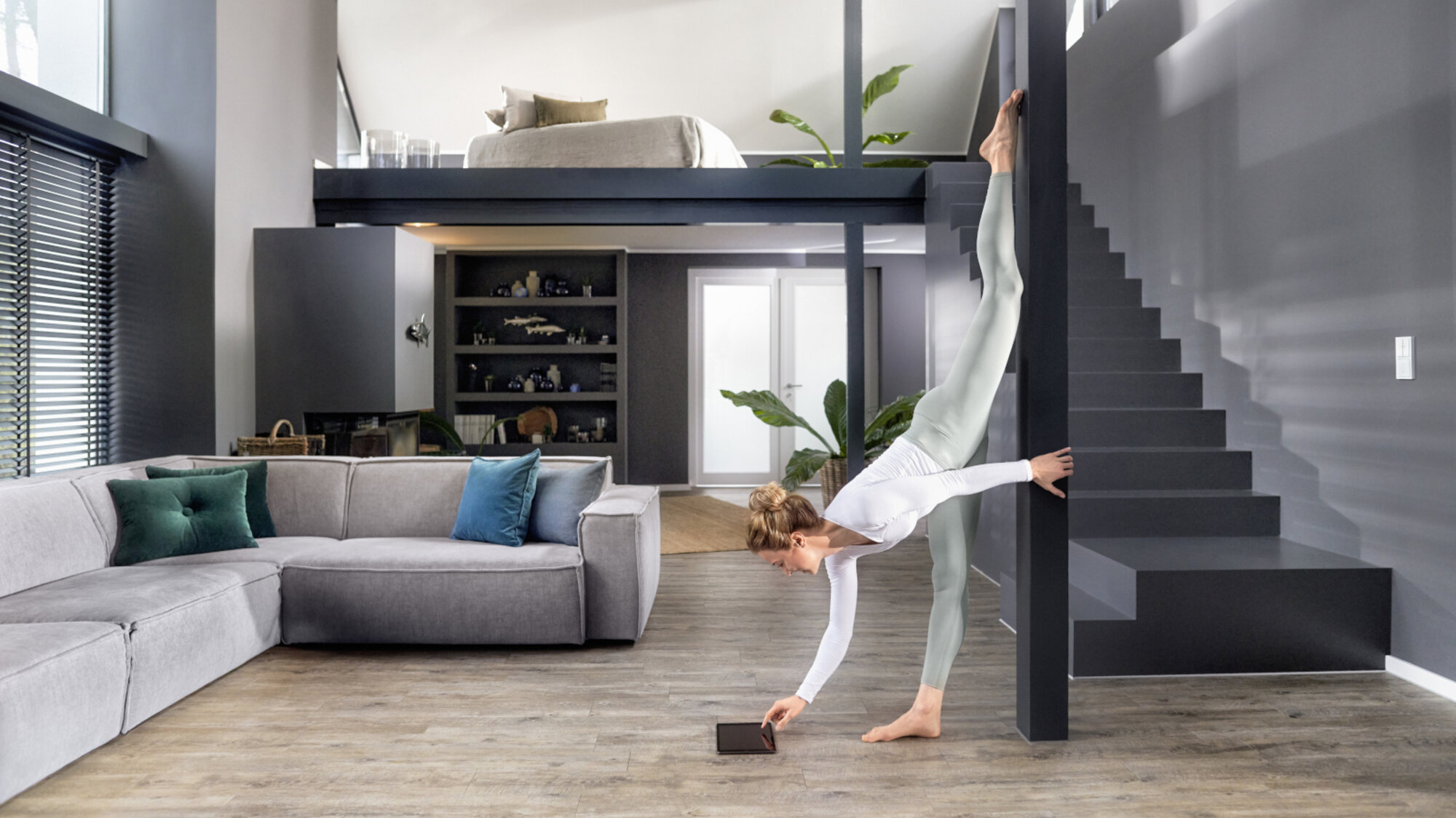 Von Busch-flexTronics® bis Busch-free@home® flex: Grenzenlose Flexibilität für smarte Gebäude Von Busch-flexTronics® bis Busch-free@home® flex: Grenzenlose Flexibilität für smarte Gebäude