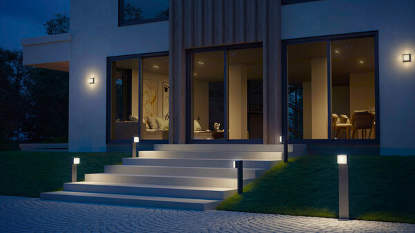 Per Bluetooth vernetzbare Lichtwürfel von Steinel für den Außenbereich Per Bluetooth vernetzbare Lichtwürfel von Steinel für den Außenbereich