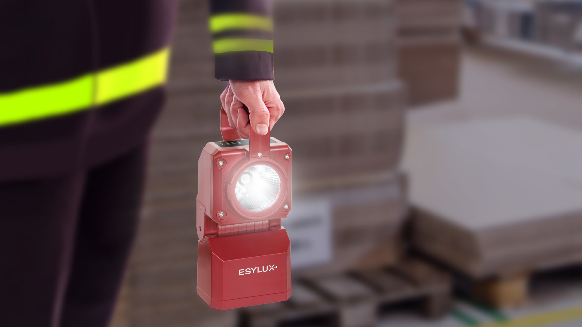 Der Handscheinwerfer SLP-2 von ESYLUX