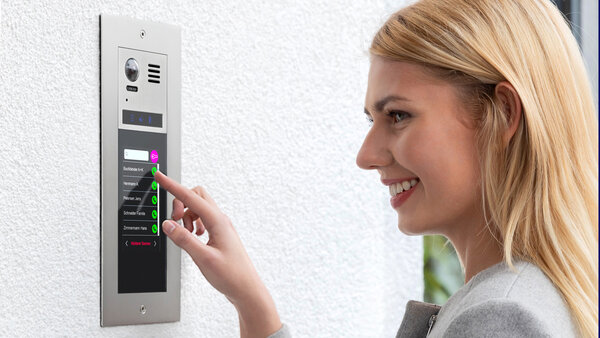 Türsprechstelle mit LCD-Touch-Display für Video-Türsprechsystem VT200 von INDEXA Türsprechstelle mit LCD-Touch-Display für Video-Türsprechsystem VT200 von INDEXA