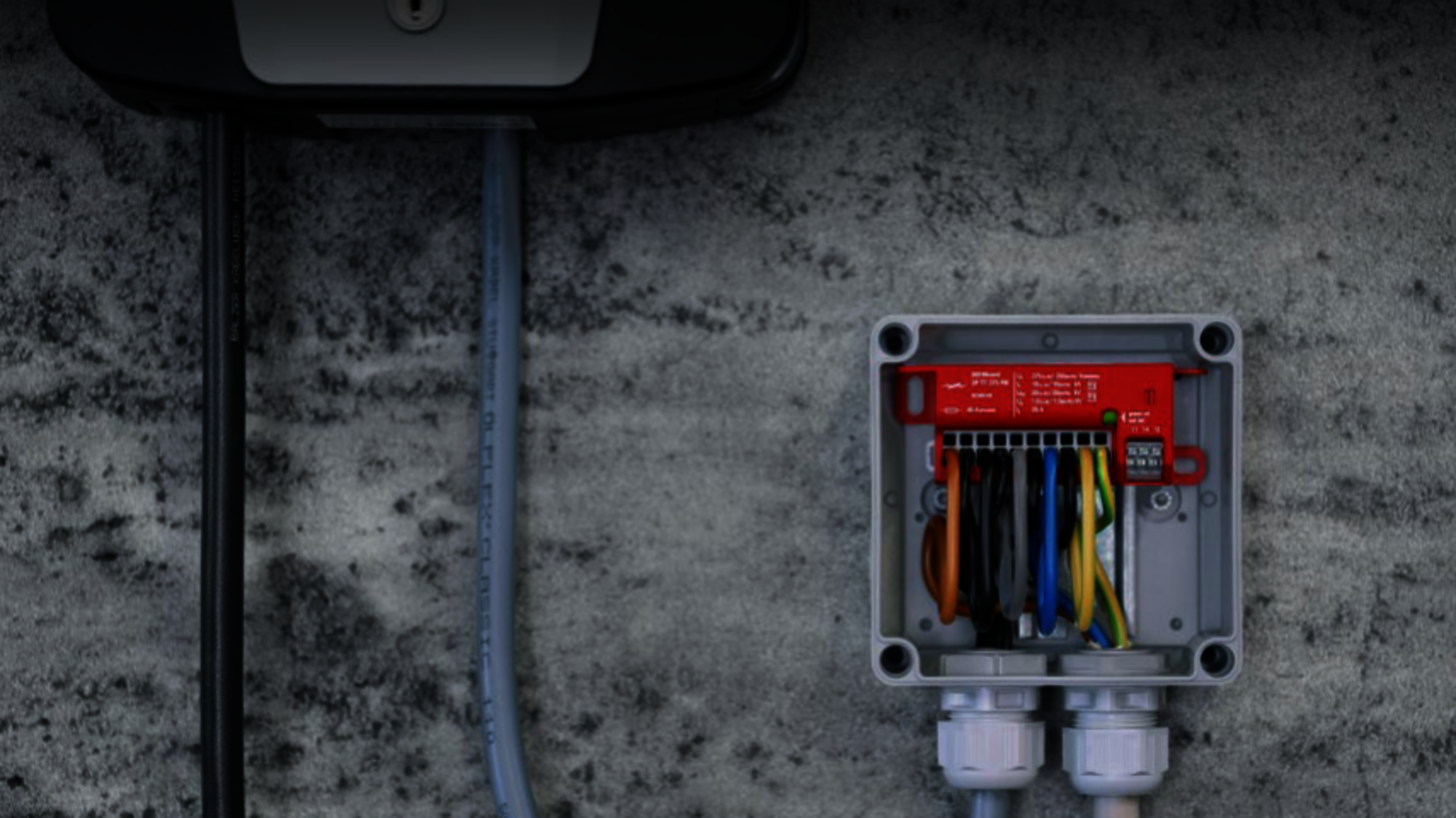 DEHNcube EMOB – Anschlussfertige Systemlösung für die Wallbox zum  Schutz vor Überspannungen